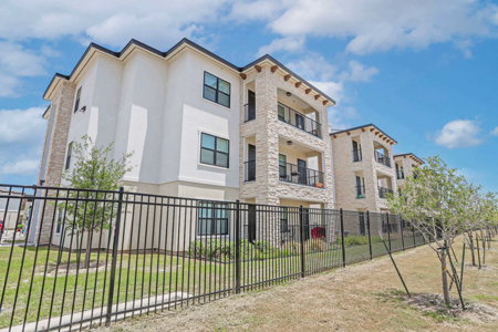 Avanti-Legacy-Emerald-Point 17